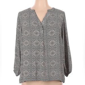 Faith & Zoe Long Sleeve Blouse